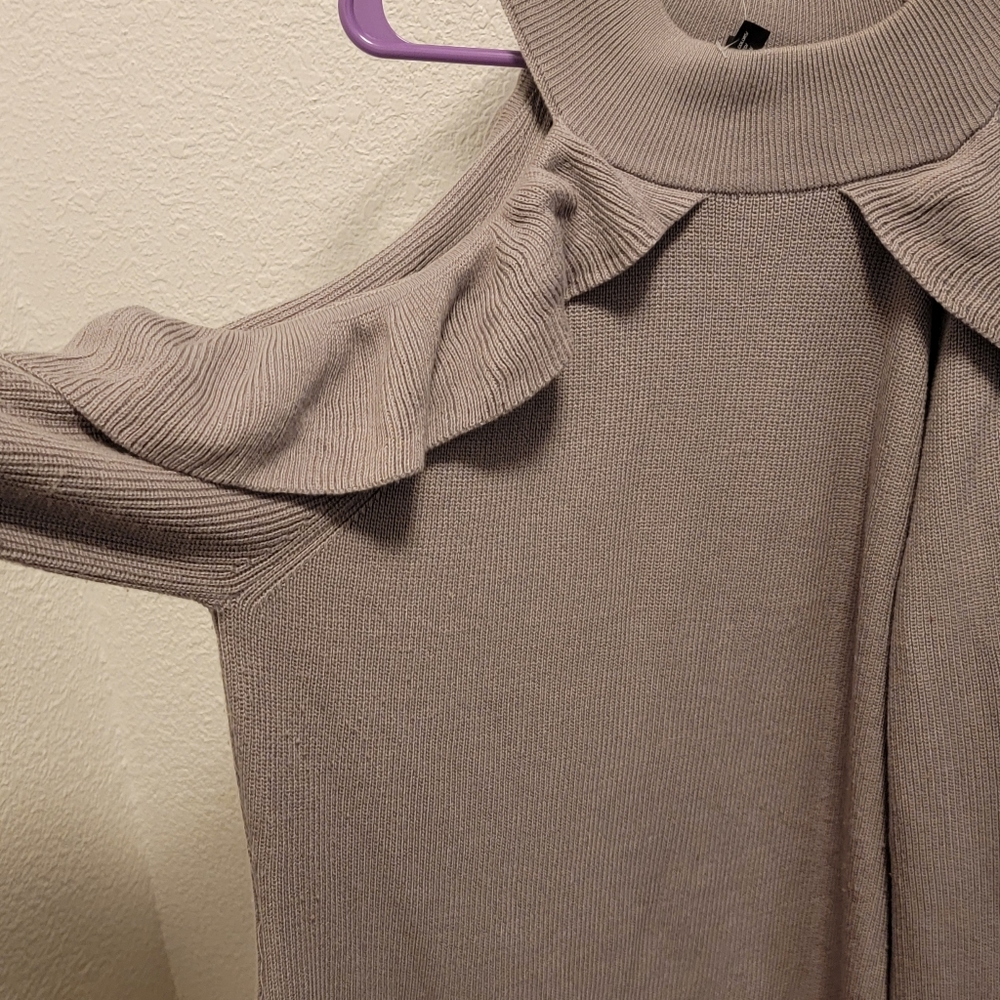 Off Shoulder Ruffled Cutout Sweater - Picture 3 of 8